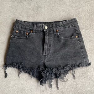 H&M distressed denim jeans